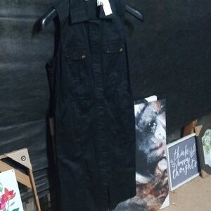 Black Sleeveless Utility Dress